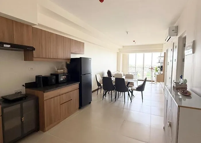 Resort-inspired Staycation Near Bgc And Naia Manila
