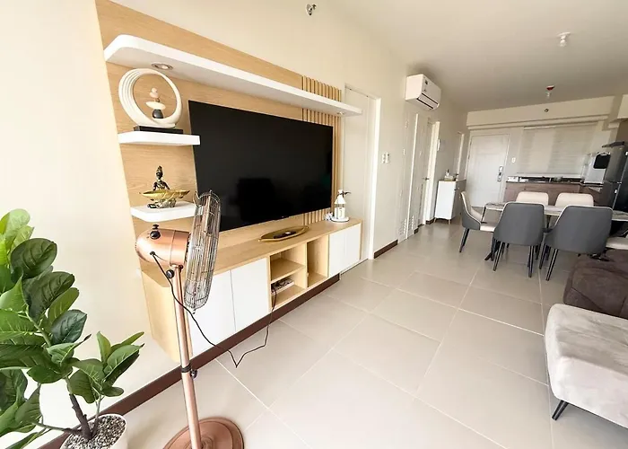Resort-inspired Staycation Near Bgc And Naia